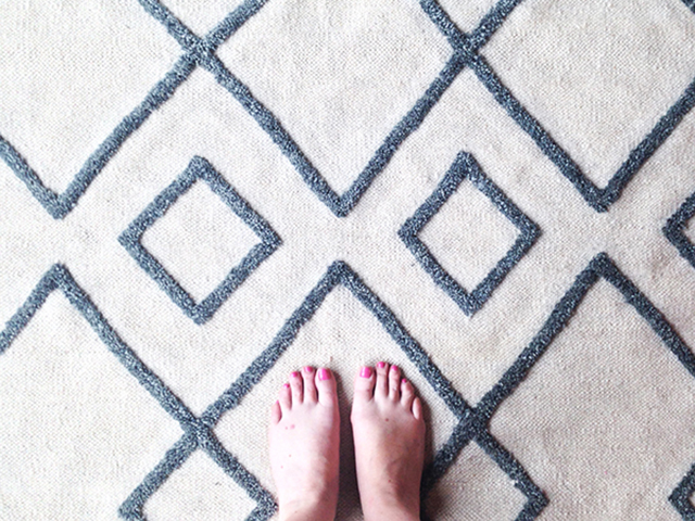 LIVING ROOM MAKEOVER: my new Loloi Rug