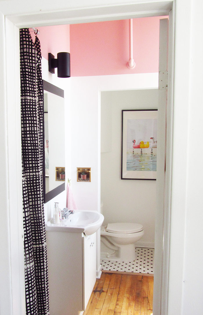 Black and Pink Bathroom makeover by The Sweet Escape