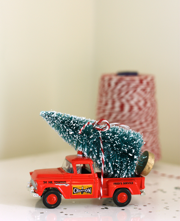 christmas tree holiday truck