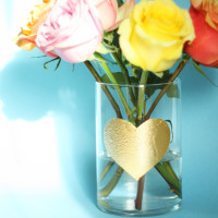 DIY gold leaf heart vase / THe Sweet Escape