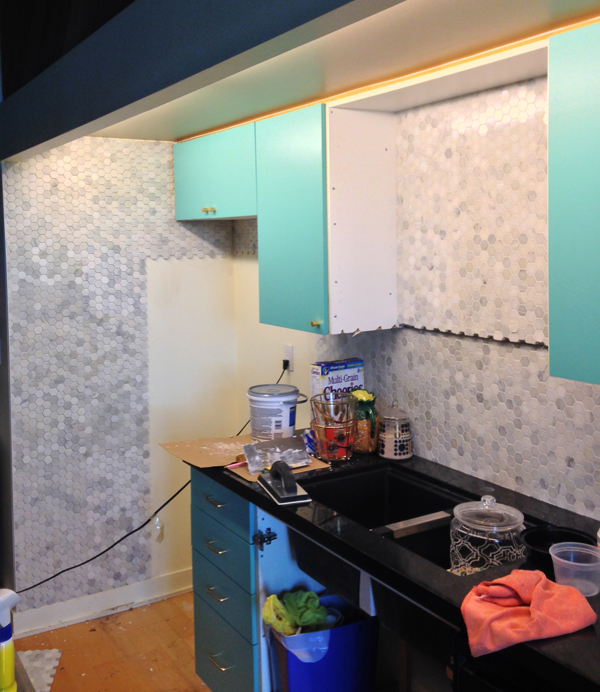 kitchen makeover tile backsplash before / The Sweet Escape