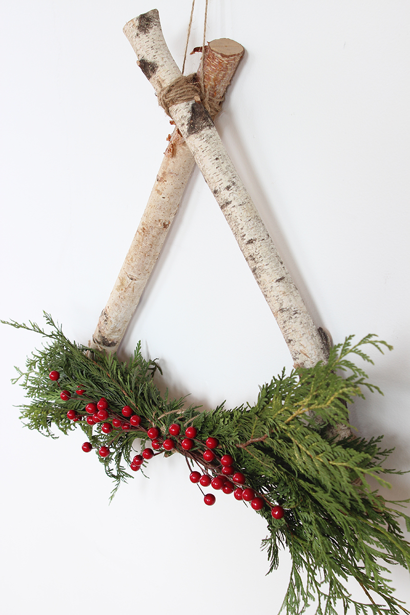 DIY Triangle Holiday Wreath by The Sweet Escape