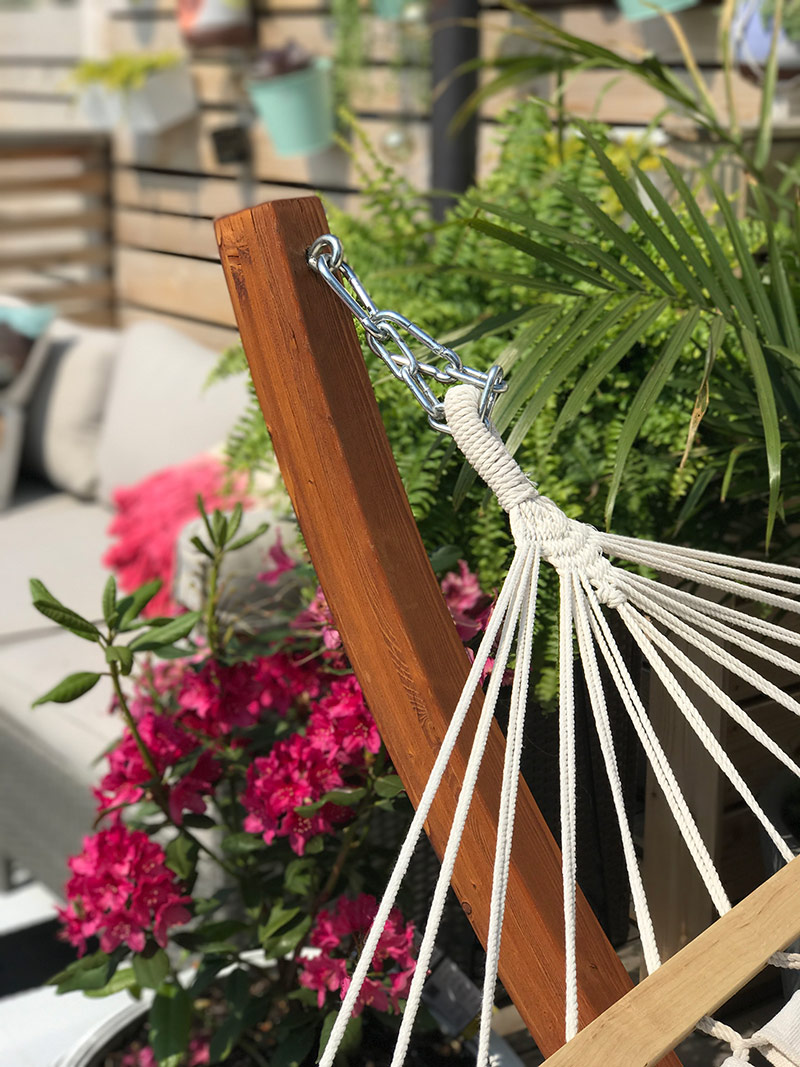 Patio Makeover by The Sweet Escape #hammock